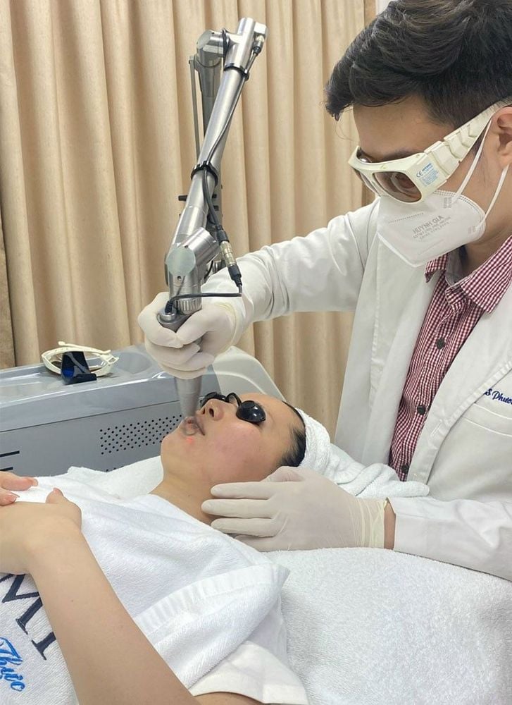 laser điều trị sắc tố da.